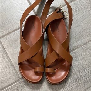 Women's Brown Leather Crisscross Toe-Ring Sandals size 8